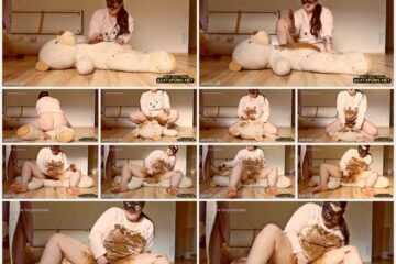 18 January 2023- LucyScat – Shitting on Mr. Teddy - Amateurs