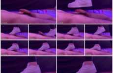 Tamy Starly ballsqueezing femdom Shoejob and Cock Crush in White Sneakers