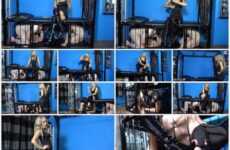 Mistress Courtney cruel feet mistress Resident Boot Lickers