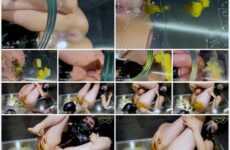 Perverformer – Scat Couple Enjoys Dirty Session on Glass Toilet