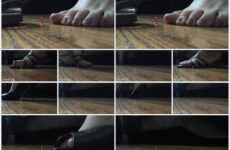 Worldunseenfilms - Watch Lyras shoes