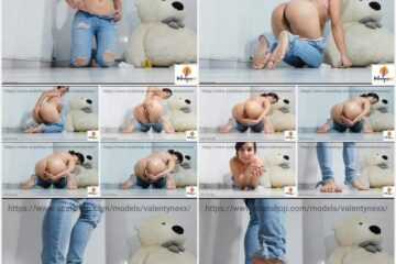 Valentynexx - Pooping in Jeans