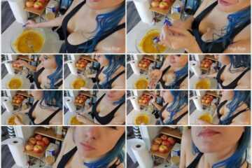 Freya Reign - Holiday Baking With A Giantess Vore