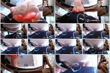 Mistress Annalise - Summer Toilet Slave