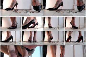 Yourhikerbabe - Evil Giantess Destroys Town