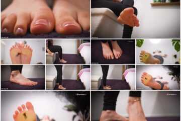 Xgiantess - Story You became infected with the shrinking virus and your 1 aefc