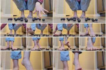 Michellexm - Giantess Blueberry Crush