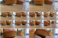 WorldUnseenFilms - At Violets Feet