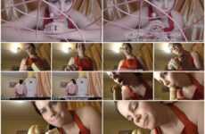 Anna Sky - Sexy giantess Anna cooked her tiny boy