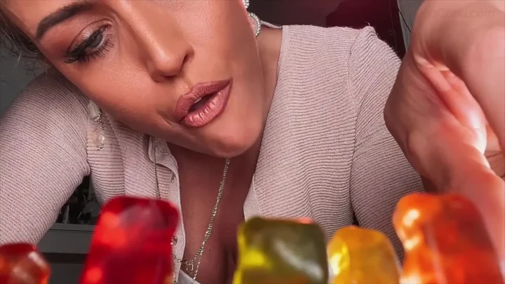 Gina Carla – Asmr Let Me Eat You! Pov Giantess