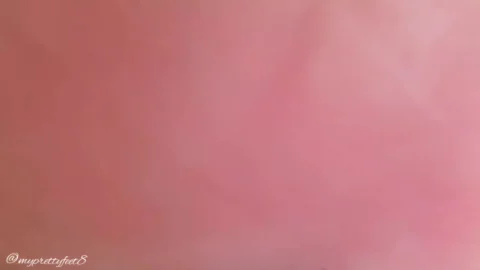 Myprettyfeet – Techno Music Smush POV