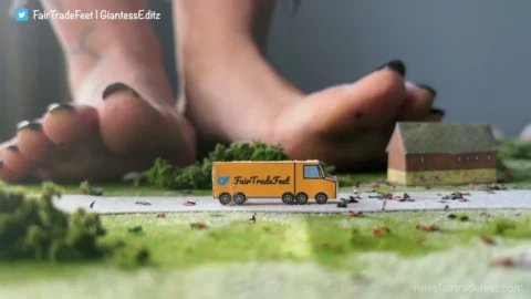 Miss FairTrade Feet – Giantess Fairtrade The City Of Fairtrade Part 1
