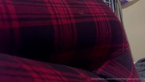 Mariethegasqueen – Giantess Pov  Youre Small And I Dont Know Youre There, Im Super Gassy