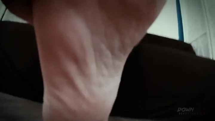 Bratty Foot Girls – Down Here SFX – Riley K