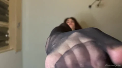 Giantess Elixs – POV you are a worm on my bedroom floor, naked and frightened