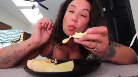 Drea xoxo – Disobedient Foot Slaves