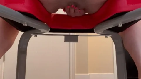 exoticarmeniangoddess – FIRST BIG POOP AND PEE ON MY NEW STOOL