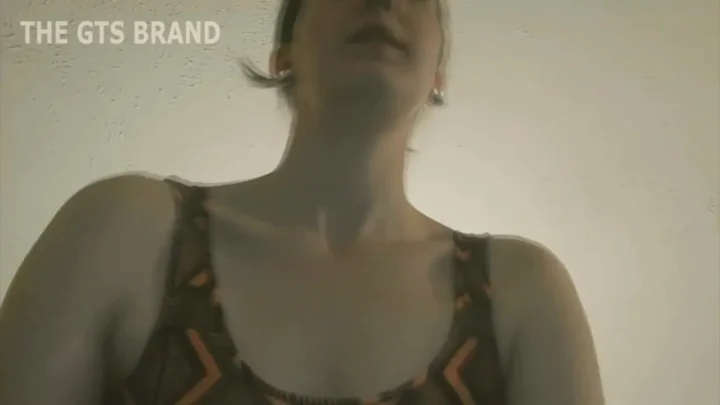 Giantess Vs. The Tiny Army