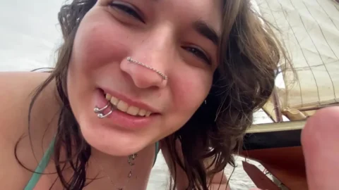 Canadian Giantess – The Gentle Mermaid