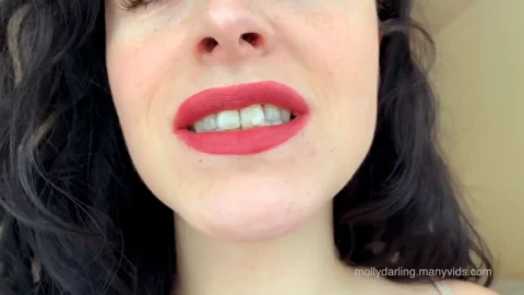 Molly Darling – Giantess Sucks You Up