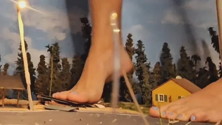Strength GTS Dioramas – The Magical Giantess 2