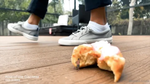 Mistress Enola Fetish – The Giantess and the Donut ENOLA