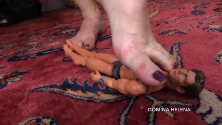 Domina Helena – Dominatrix Giantess