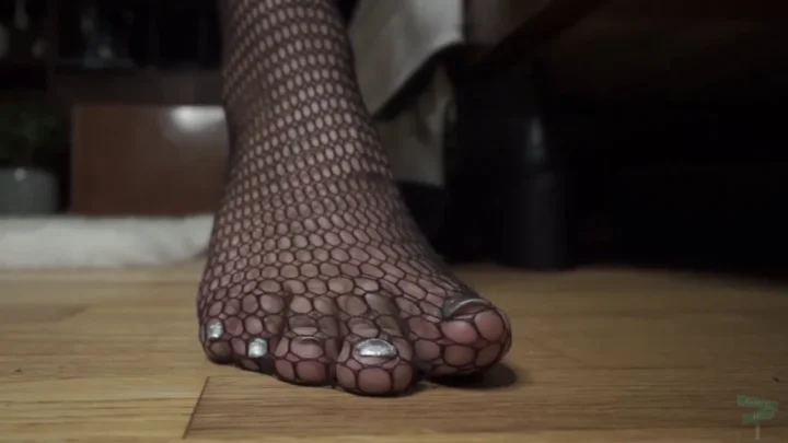 Giantess Ave – Giantess Thief Foot Crush Dildo Crush SFX