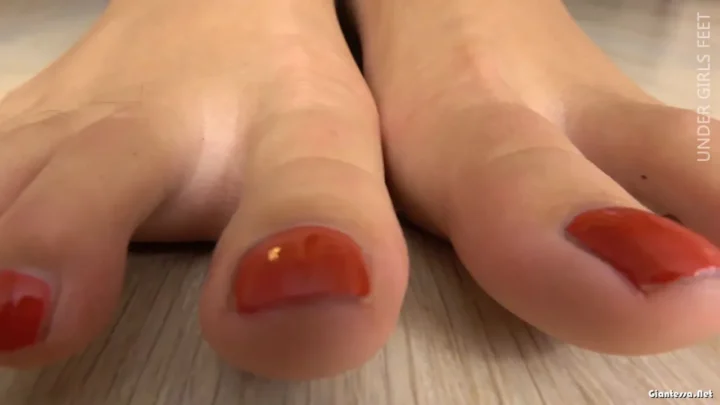 Under Girls Feet – Tiny Slave Girl Annihilation