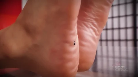 Bratty Foot Girls / Mistress Tempted – You Fell Into My Trap SFX