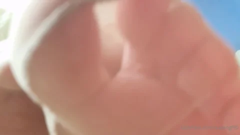 A nice nylon vore clip for my giantess lovers