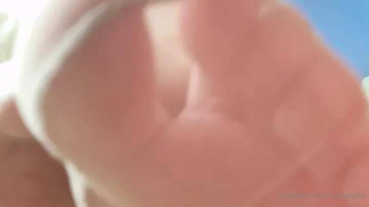 A nice nylon vore clip for my giantess lovers
