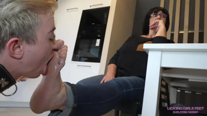LICKING GIRLS FEET  Show us how much you love our feet loser