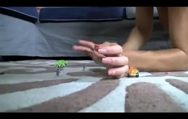 Goldie Blair – Tinycars VS Giantess