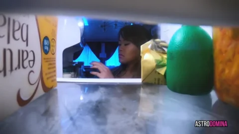 AstroDomina – SHRINKING SERUM – VORE GIANTESS
