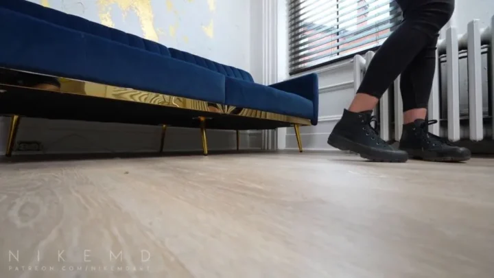 Nikemd – Sunday Stepped On