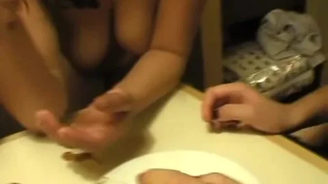 24 May 2023- Three lesbians hot scat breakfast – Amateurs
