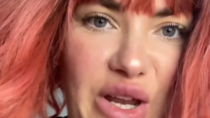 Yourhikerbabe – Vore Teases You With Her Tongue Then Eats You