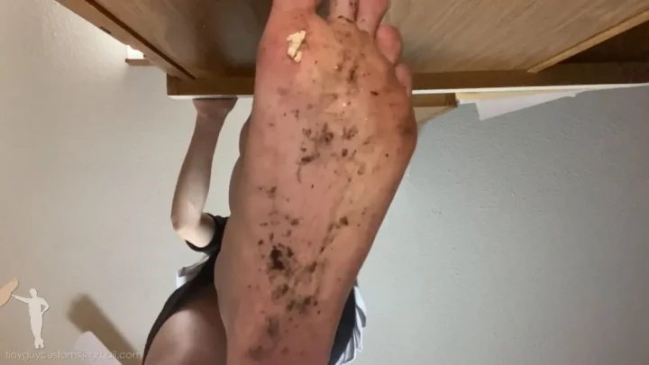Tiny Guys Foot Fetish and Fantasies – Unlisted Mantman Film Unaware, Feet, Dirty