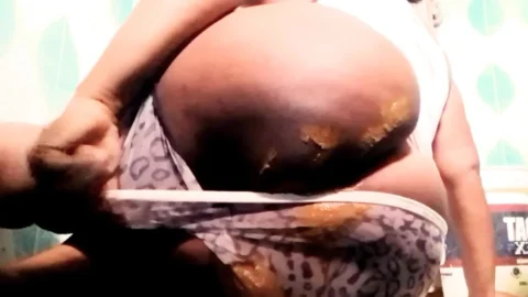 PrettyEbonies – Bigbutt panty side diarrhea poop