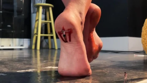 Giantess Ave – Giantess Roma Salem Witch Trials